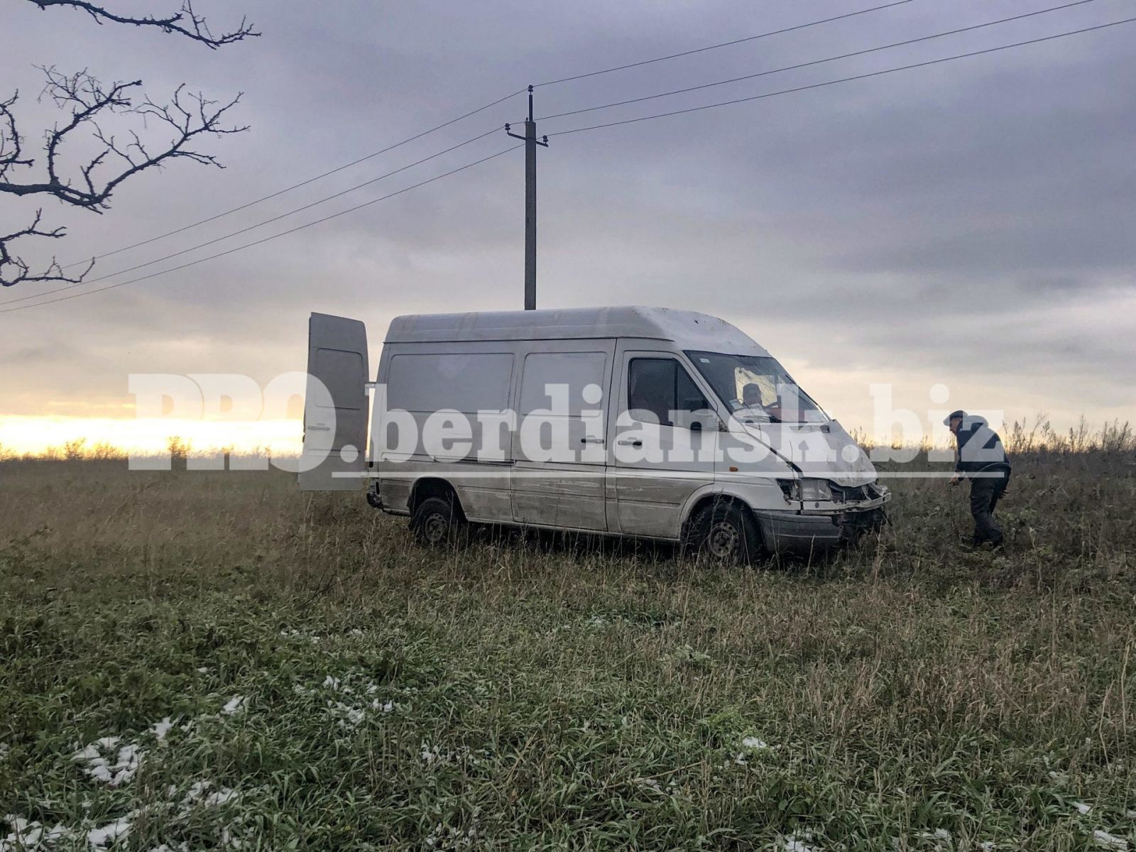 В Бердянске похитили автомобиль «Новой почты» вместе с посылками на 100 тысяч гривен